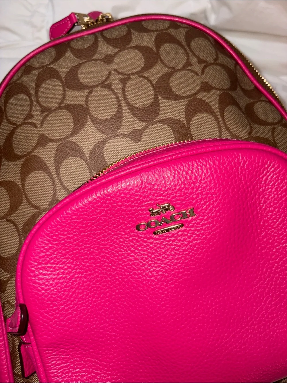 HTF NWOT Coach C8522 Court Medium Signature Leather Khaki Bold Pink Backpack